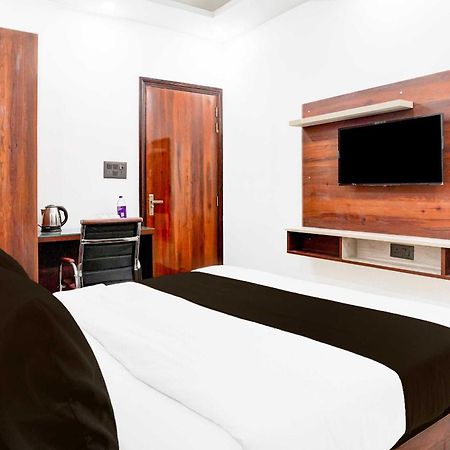 Super Hotel O Global Нью-Делі Екстер'єр фото