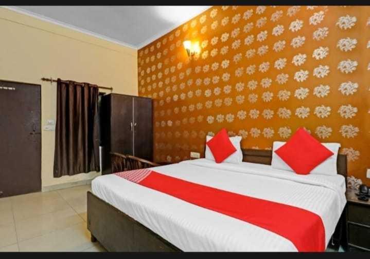 Super Hotel O Global Нью-Делі Екстер'єр фото
